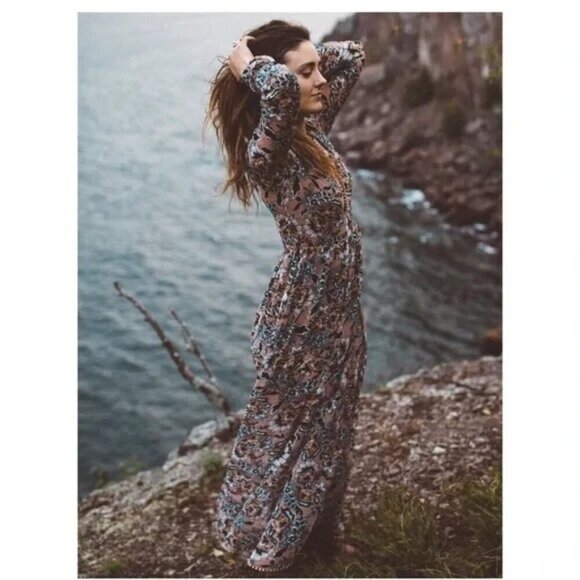 For Love & Lemons Grace Maxi Dress in Nude Floral Size Small - Picture 2 of 16